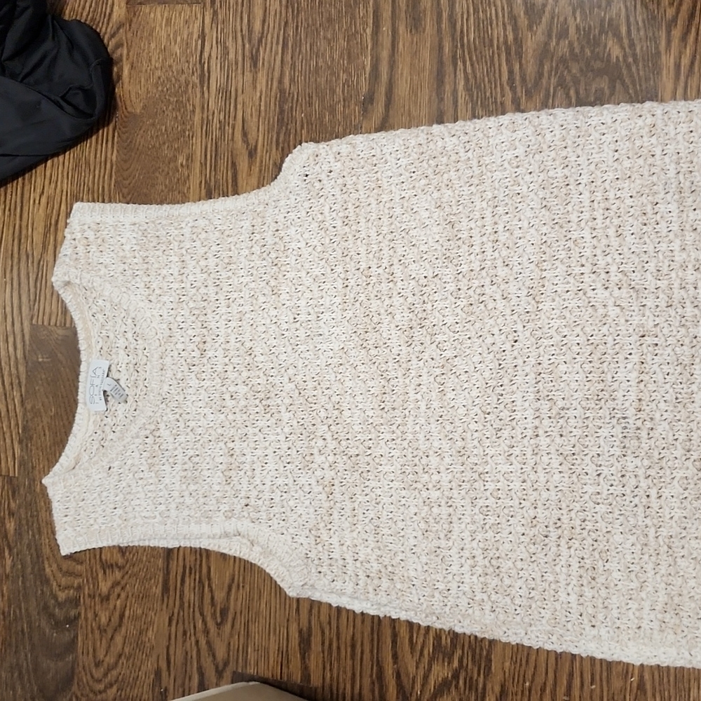SOPHIA JEANS SLEEVELESS TOP